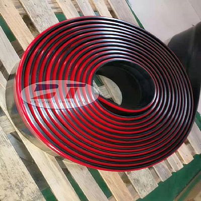 阻燃抗靜電橡膠防溢裙板 直板型耐高溫?fù)趿先惯? title=