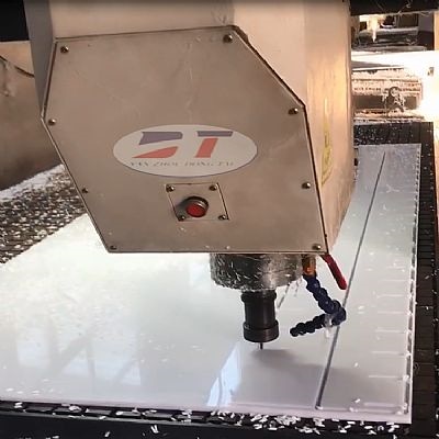 源頭廠家加工定制導(dǎo)料槽專用耐磨滑板|落煤管耐磨板|耐磨條等PE異形件